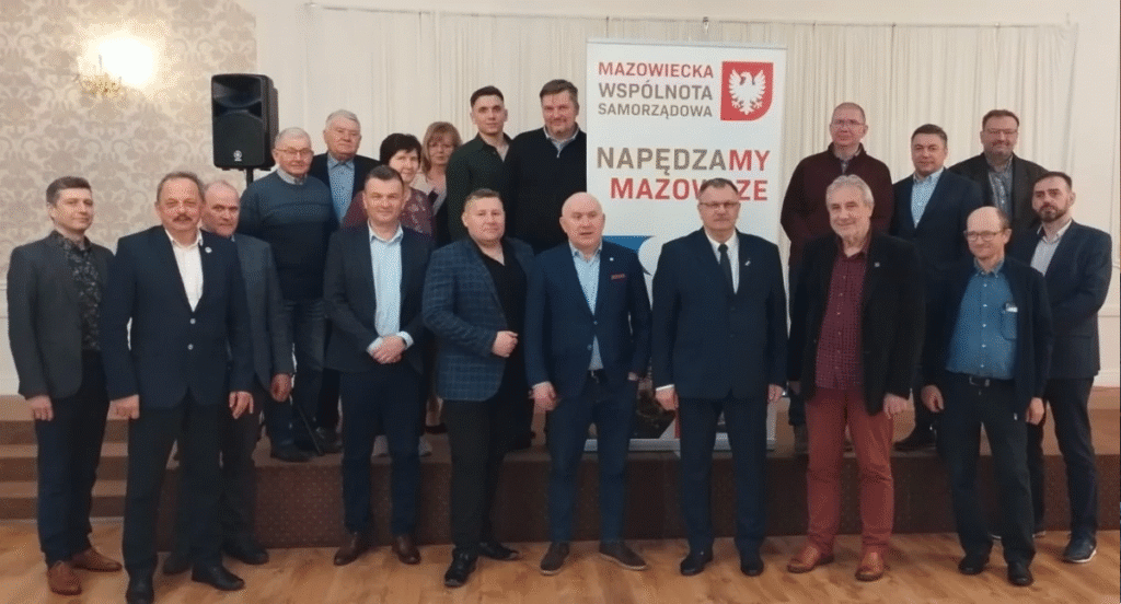 Organizacja Zjazdów wyborczych w Oddziałach MWS. Na zdjeciach spotkanie w Wołominie i Sochaczewie — okładka
