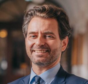 Dr hab. Maciej Cesarz