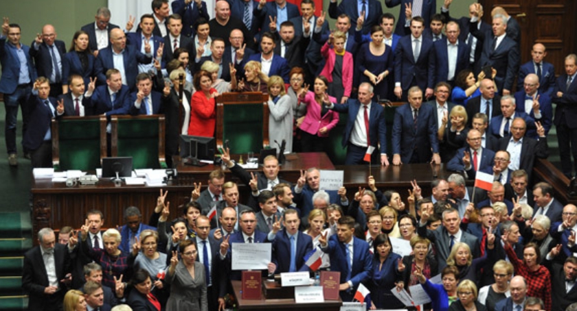 NOWOCZESNA Obrona Demokracji w Polsce, czy "Widzimisię" Totalnej Opozycji?