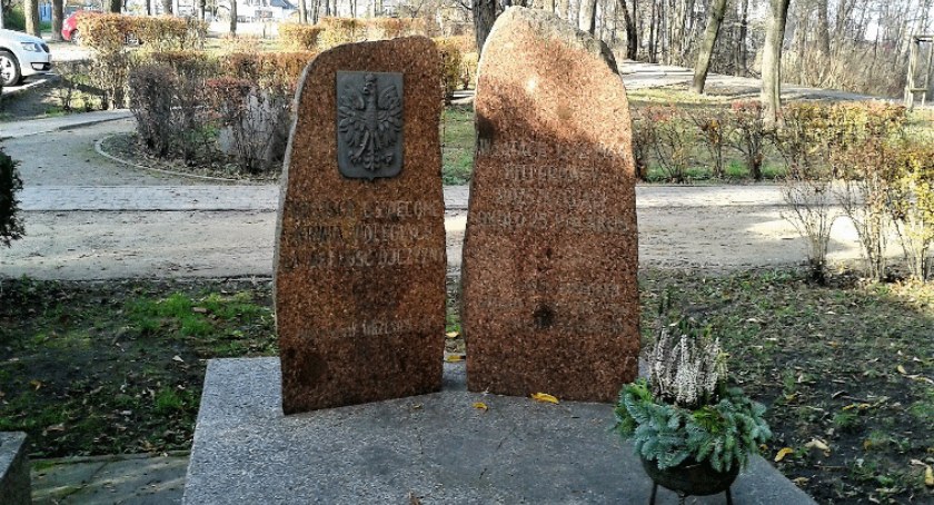 Desowietyzacja Mazowsza musi objąć także nasze własne postsowieckie dzieła