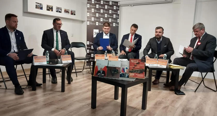 P. Mikulak: Rolnik jest opiekunem i obrońcą ziemi [relacja z debaty]