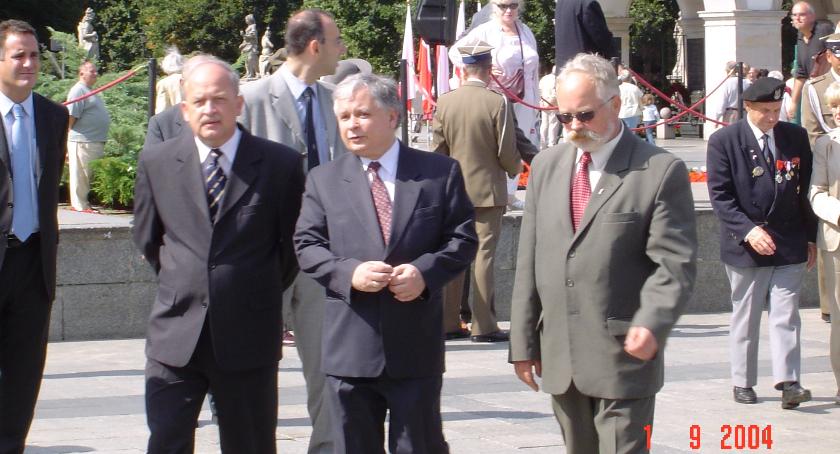 Pomnik pamięci czy pomnik niezgody ?