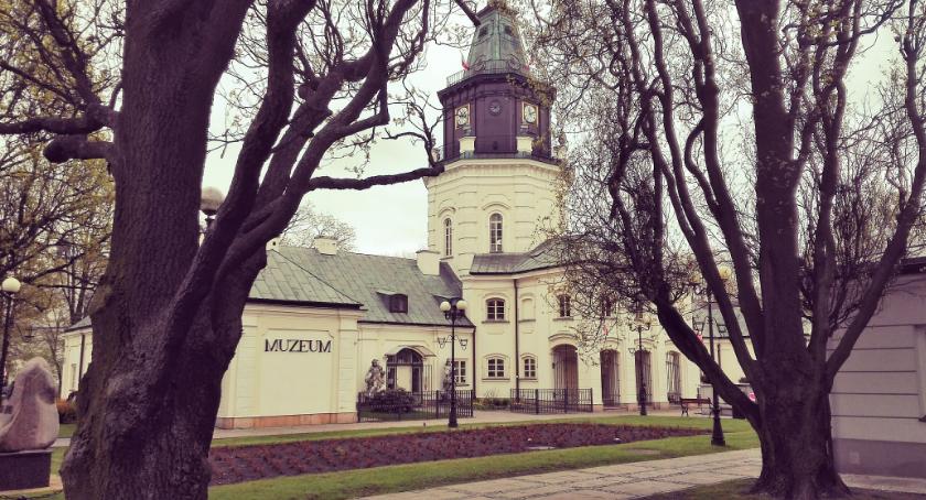 Radni w Siedlcach przeczytają mieszkańcom "Przedwiośnie"