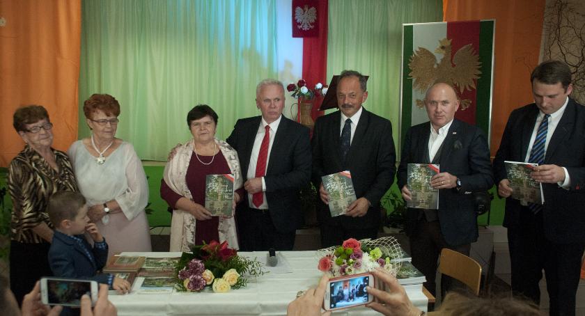 Iłowskie drogi do niepodległości. Książka Wandy Dragan