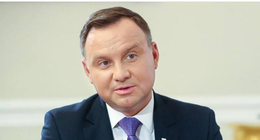 Andrzej Duda podpisze ustawę. 12 listopada będzie dniem wolnym.
