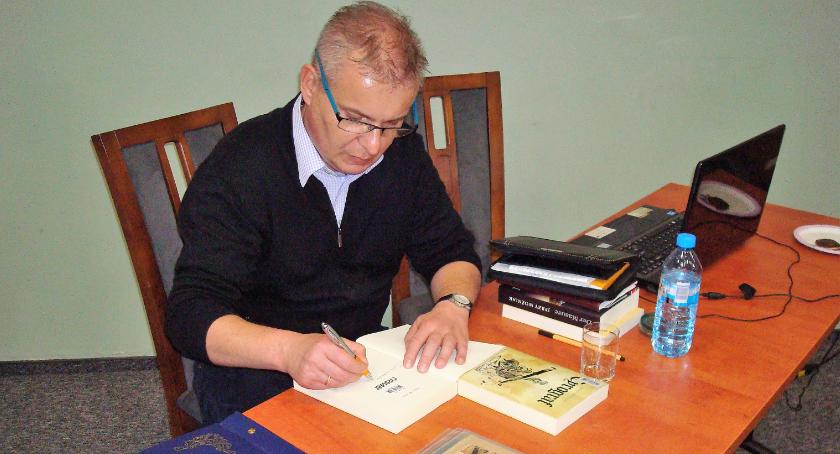 Spotkanie z historią  i literaturą w Dębem Wielkim