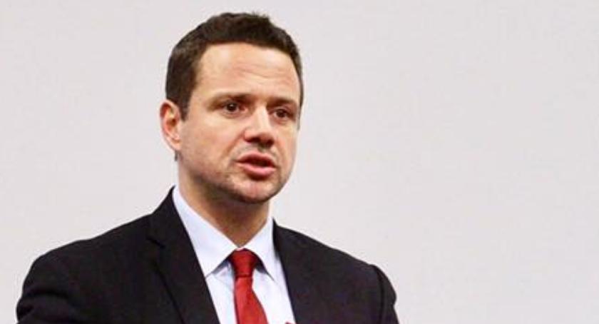 Zniknęła strona Rafała Trzaskowskiego. Czego to dowodzi?